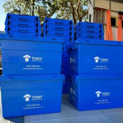 Logistic Large Heavy Duty Ecommerce Delivery Relocation Packaging Moving Stackable Nestable Attached Lid Plastic Storage Crates